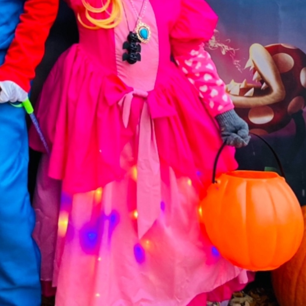 Princess Peach costume